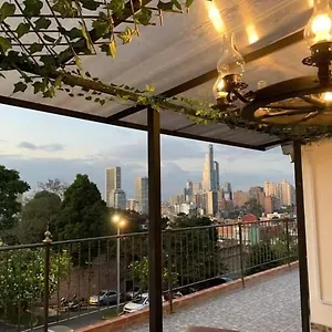 Guest house Destino Nomada Calle 11 N 1-38, Bogota